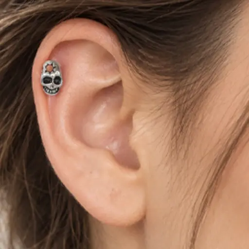 Taşsız Tragus - Helix Piercing
