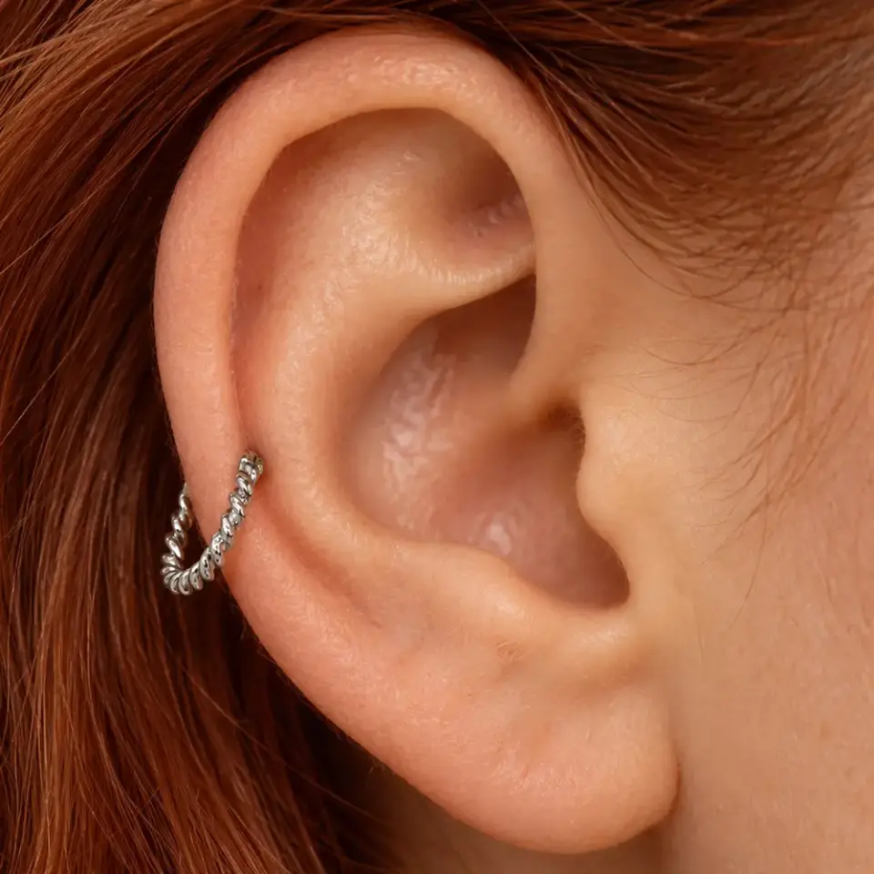 burgulu-halka-lobe-piercing