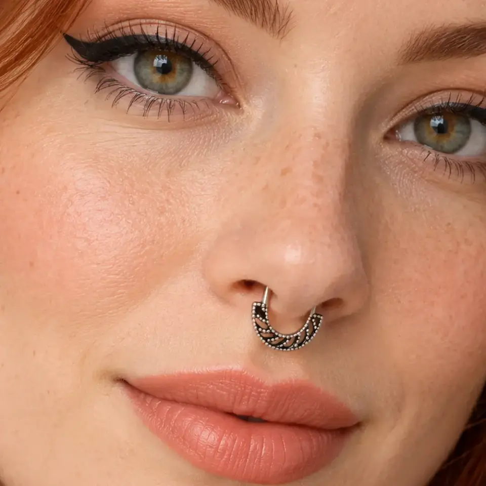 desenli-etnik-septum-piercing