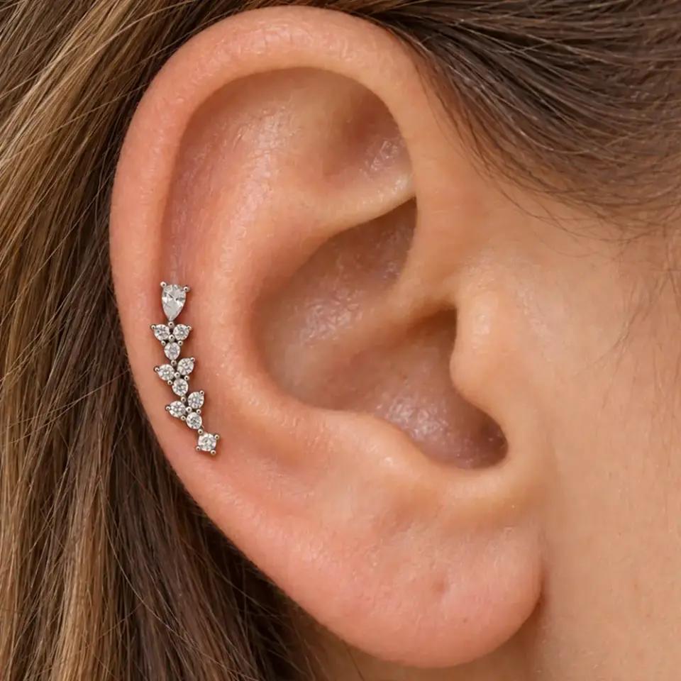 gumus-sira-zirkon-helix-piercing