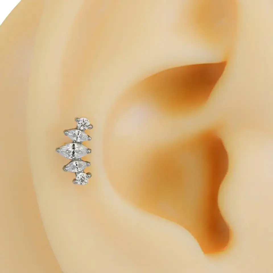 gumus-renk-zirkon-tasli-markiz-dizilim-tragus-helix-kikirdak-piercing