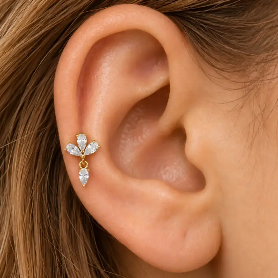 gold-damla-sallantı-helix-piercing