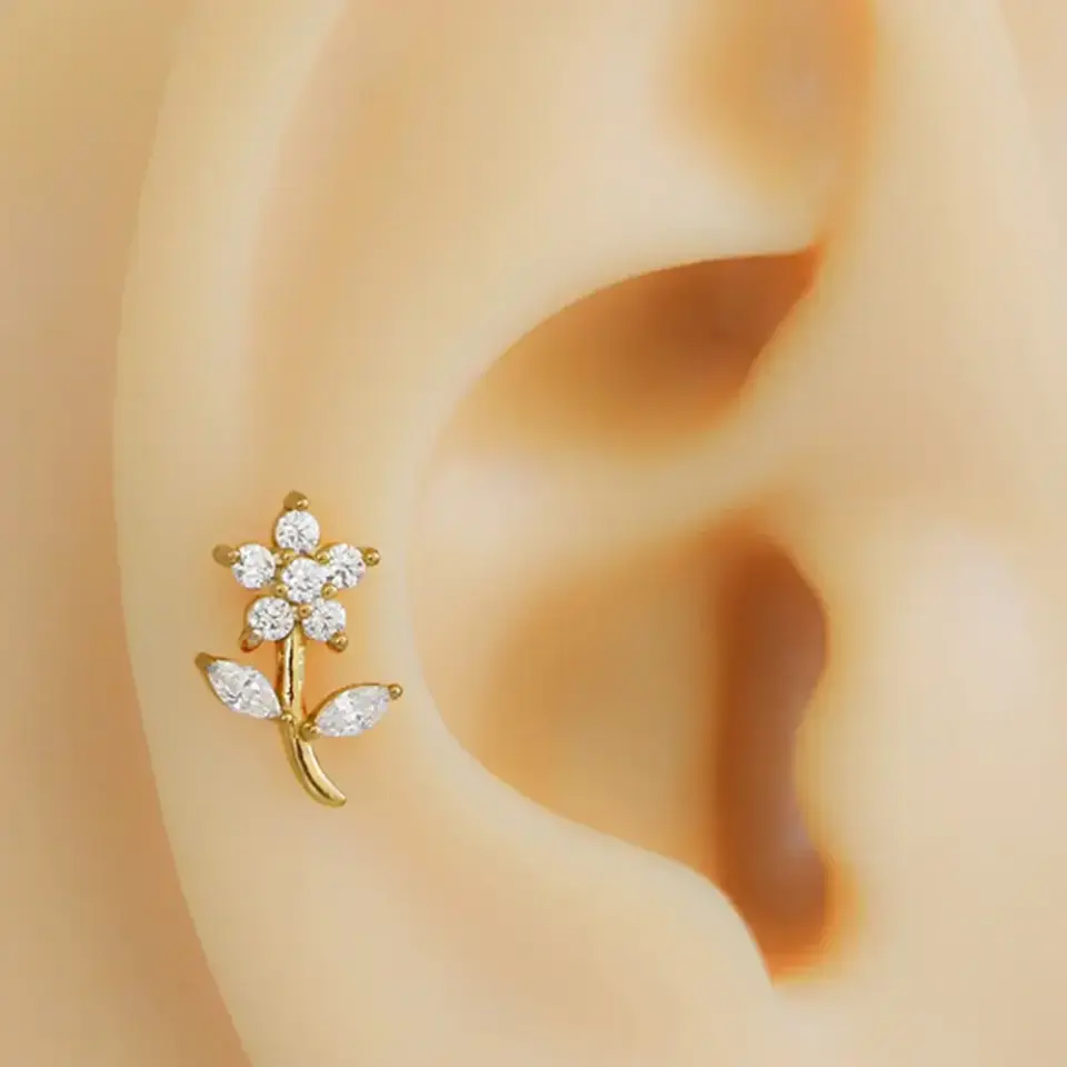 gold-zirkon-tasli-cicek-figur-tragus-helix-kikirdak-piercing