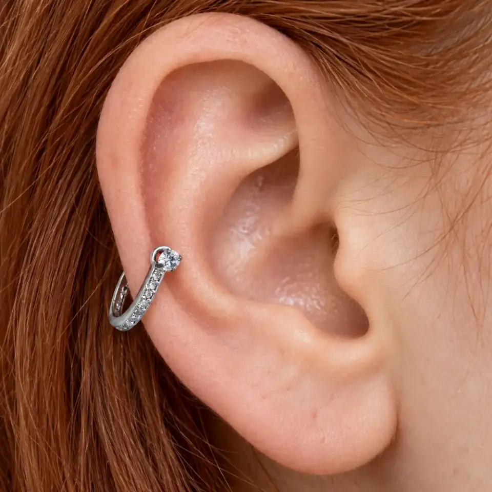 sira-tasli-helix-piercing-kulak-durusu