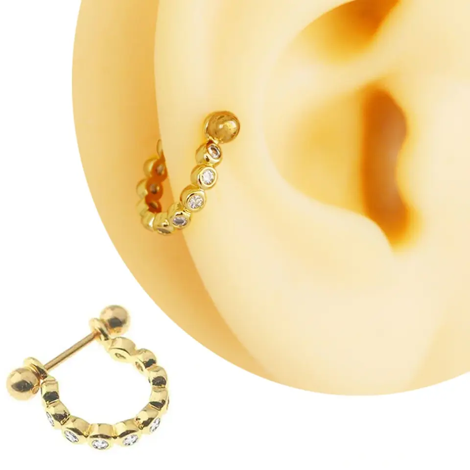 gold rengi taşlı helix, kıkırdak piercingin kulakta duruşu