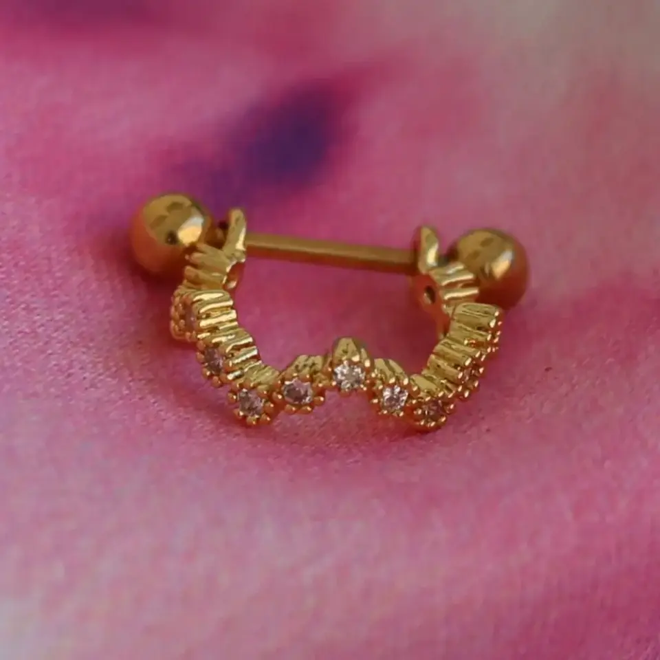 316L cerrahi çelik barlı helix, kıkırdak piercing detay çekim