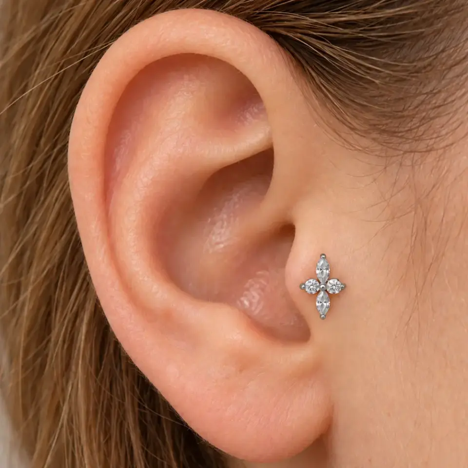 gumus-kutup-markiz-tragus-piercing