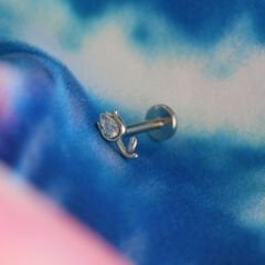 Lale Zirkon 7x1.2mm Çelik Labret Piercing, Tragus-Helix-Kıkırdak