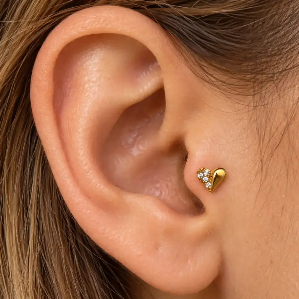 gold-kalp-zirkon-tragus-piercing