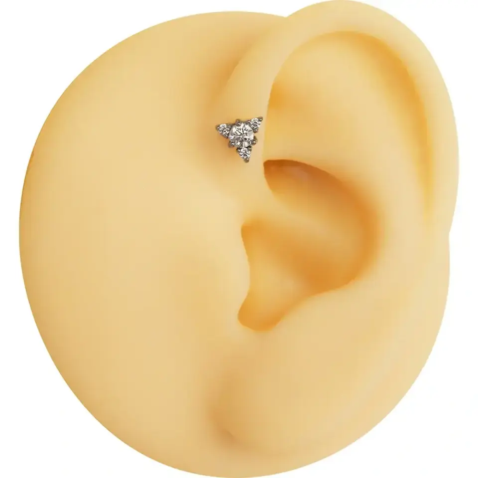 316l-cerrahi-celik-gumus-renk-ucgen-tasarim-kikirdak-piercing