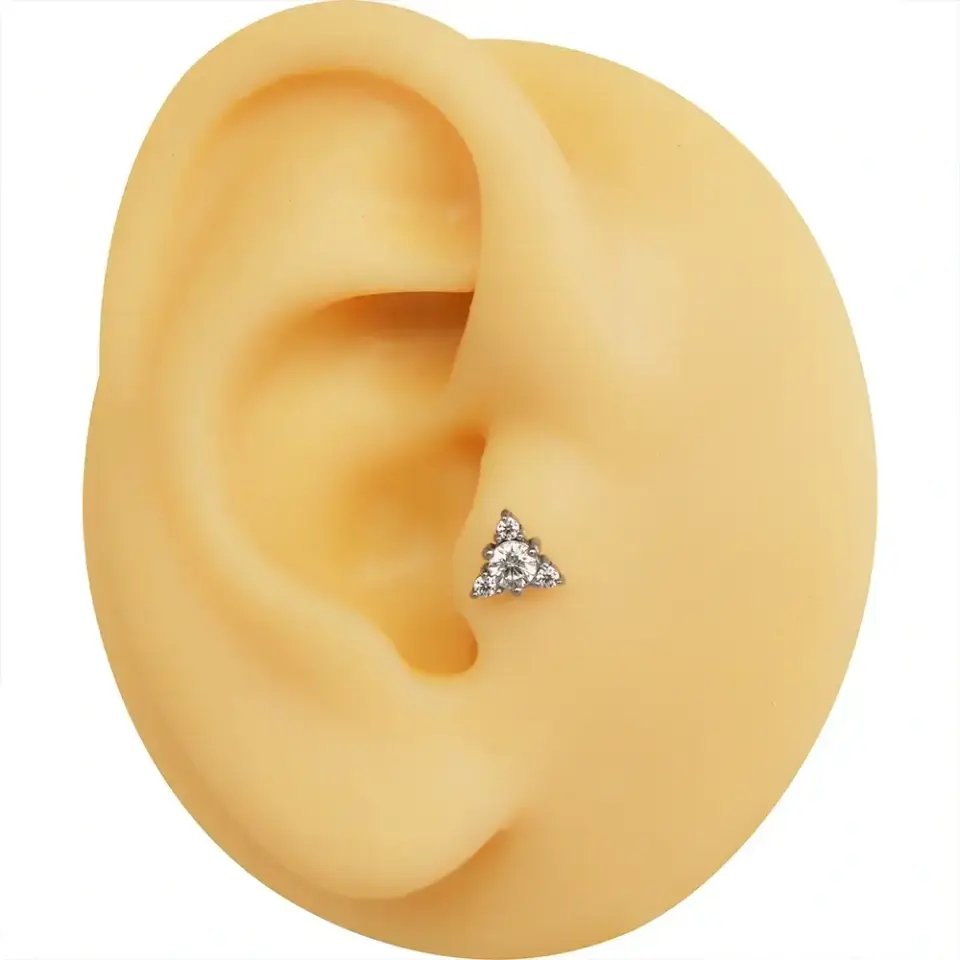 antialerjik-gumus-ucgen-tragus-helix-kikirdak-piercing-fiyatlari