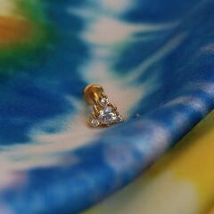 Üçgen Zirkon 6x1.2mm Gold Çelik Labret Piercing, Tragus-Helix-Kıkırdak