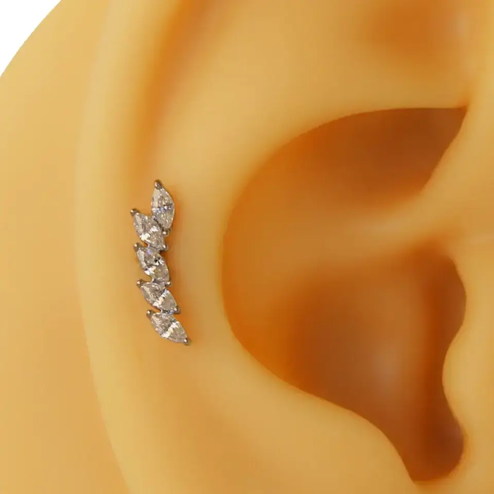 Beş Badem gümüş zirkon taşlı 316L cerrahi çelik tragus piercing flatback