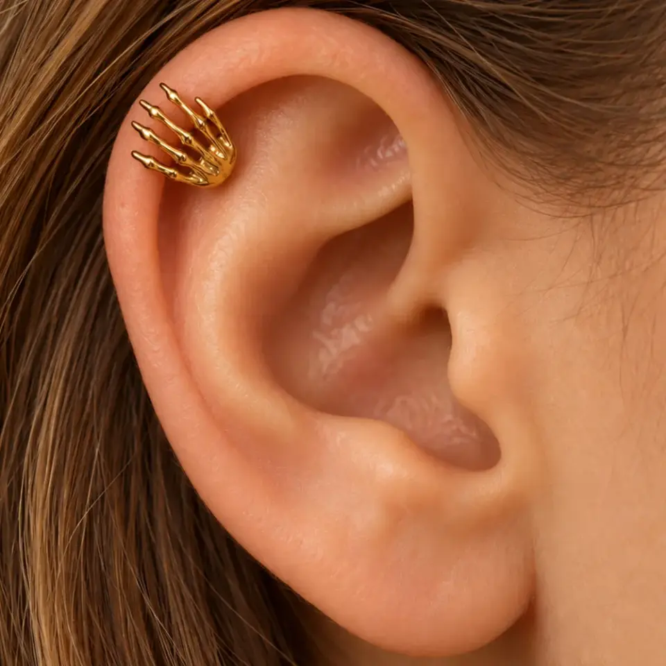 iskelet-eli-helix-piercing