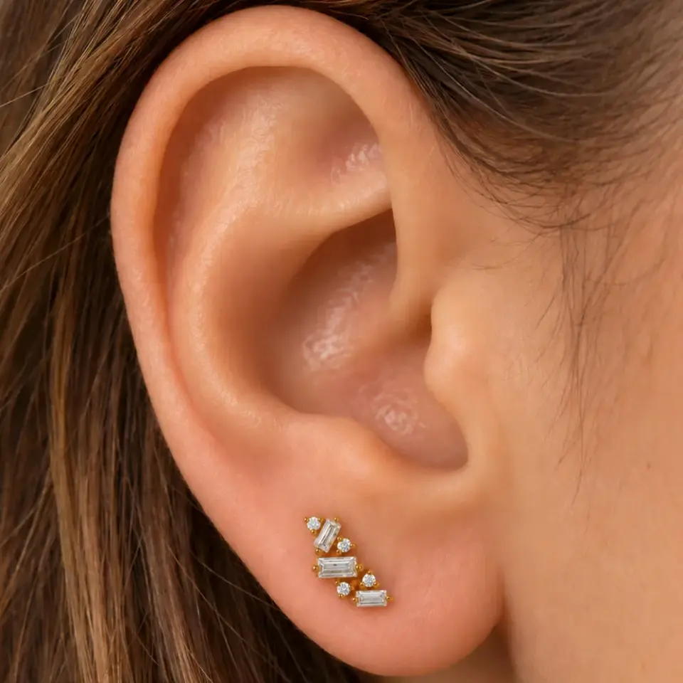 baget-tasli-gold-helix-piercing