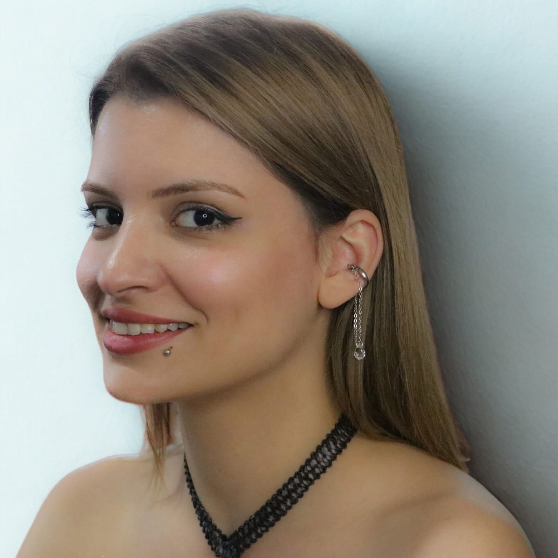 Kristal Uçlu Zincir Sallantılı Cerrahi Çelik EarCuff Küpe