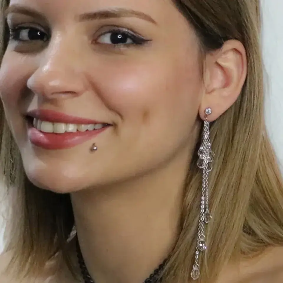 316L cerrahi çelikten kristal taşlı zincirli ayçin kıkırdak piercing