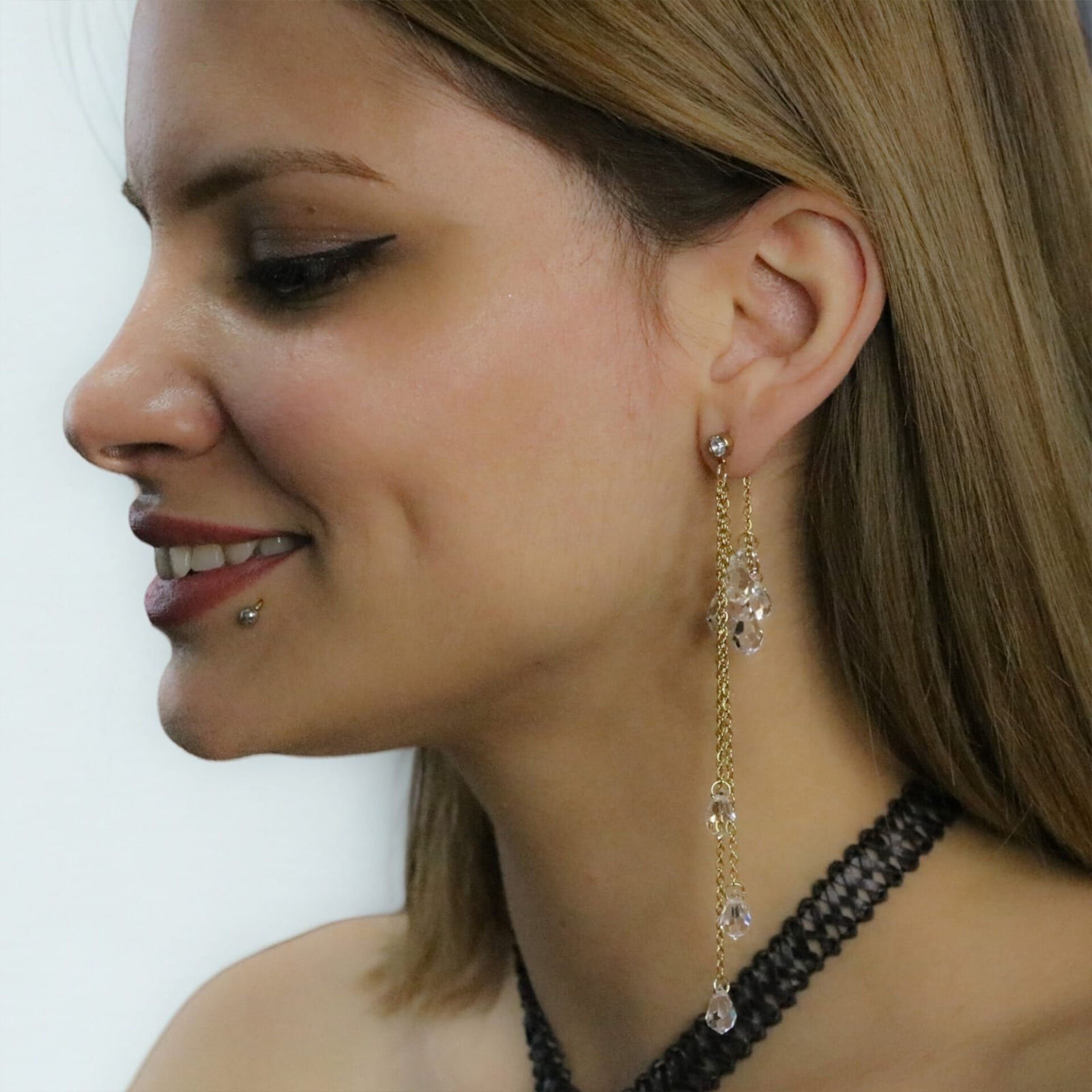 Altın Renkli Kristal Taşlı Uzun Zincirli 316L Cerrahi Çelik Piercing