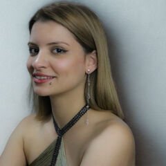 Kristal Taşlı Gümüş Renk Uzun Zincirli 316L Cerrahi Çelik Piercing