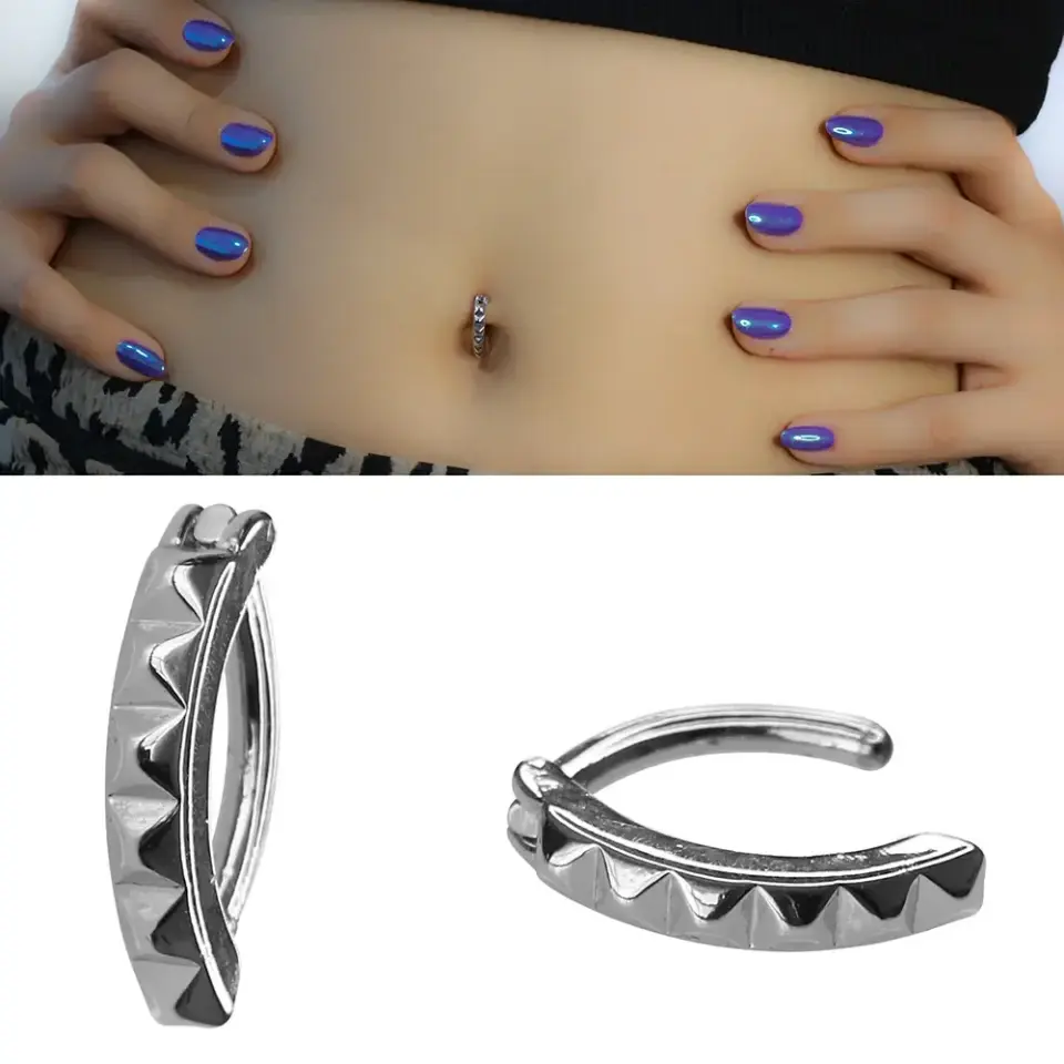 Piramit Model 316L Cerrahi Çelik Gümüş Renk Göbek Piercing Figür Detayı ve Yüzey Parlaklığı