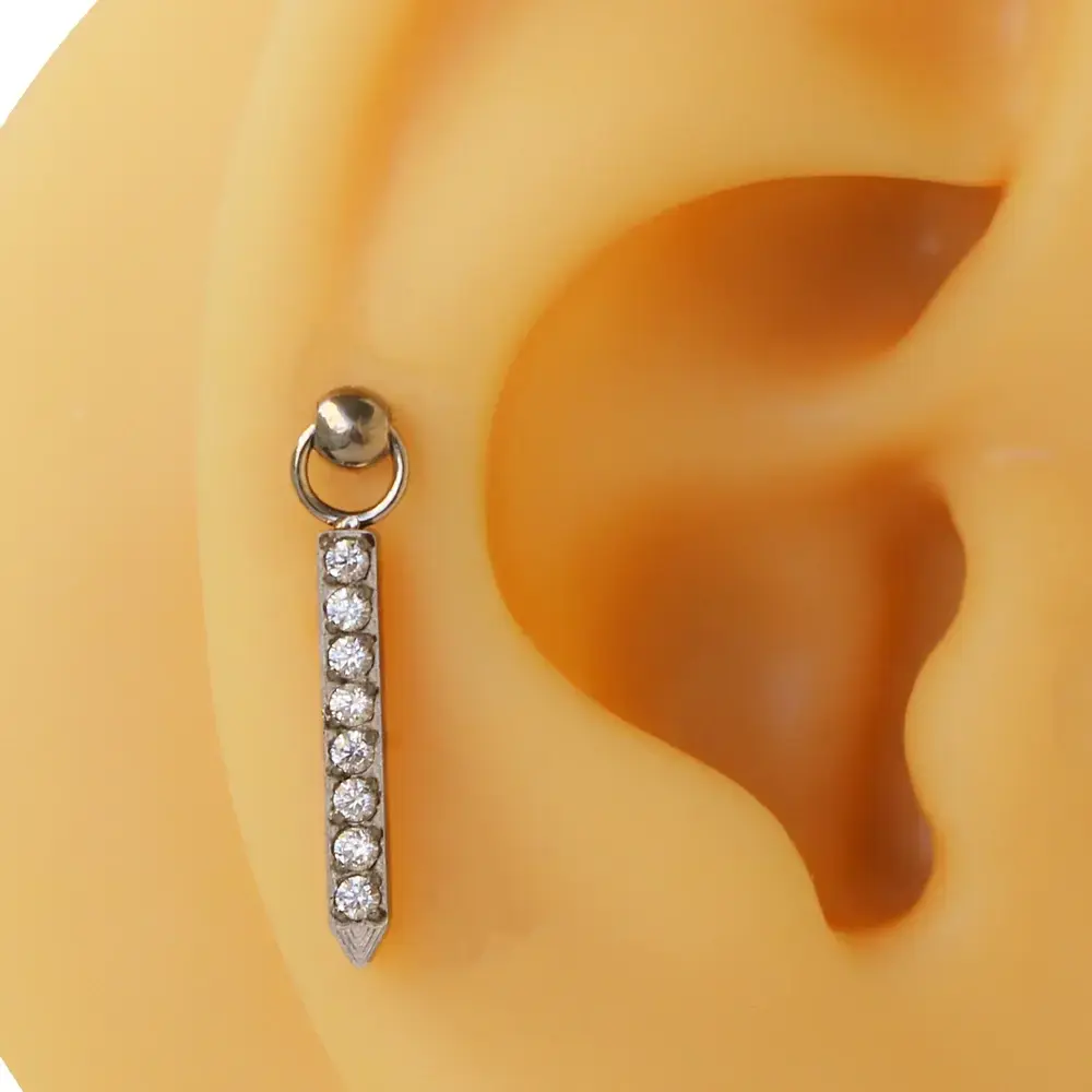 Gümüş Işıltı Buketi zirkon taşlı 316L cerrahi çelik tragus piercing flatback