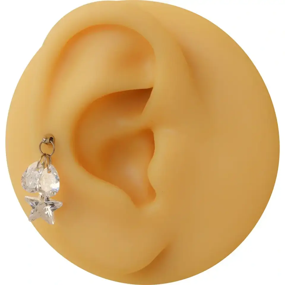 Damla ve yıldız kesim taşlı helix kıkırdak piercing