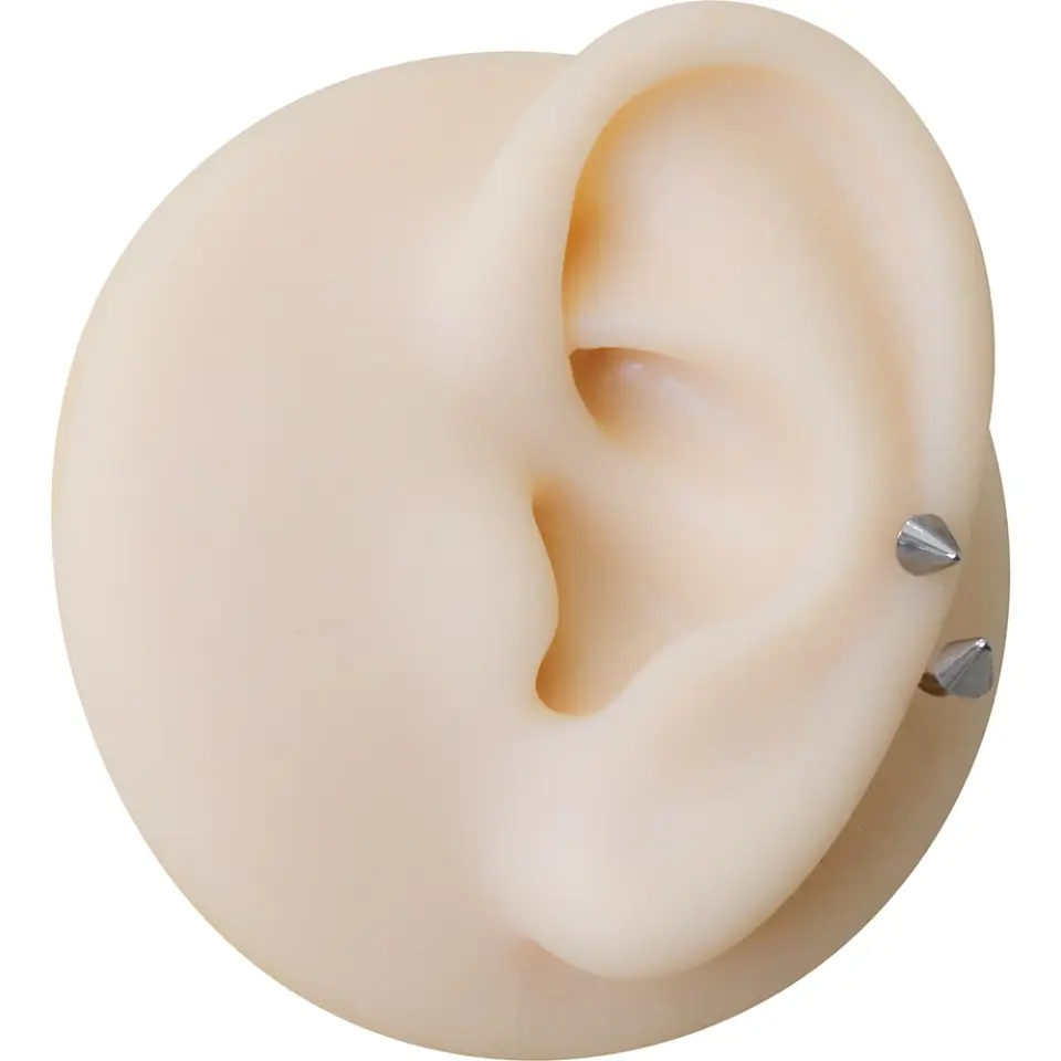 Burun ve tragus bölgesinde sergilenen gümüş kararmayan spike burun dudak kıkırdak piercing