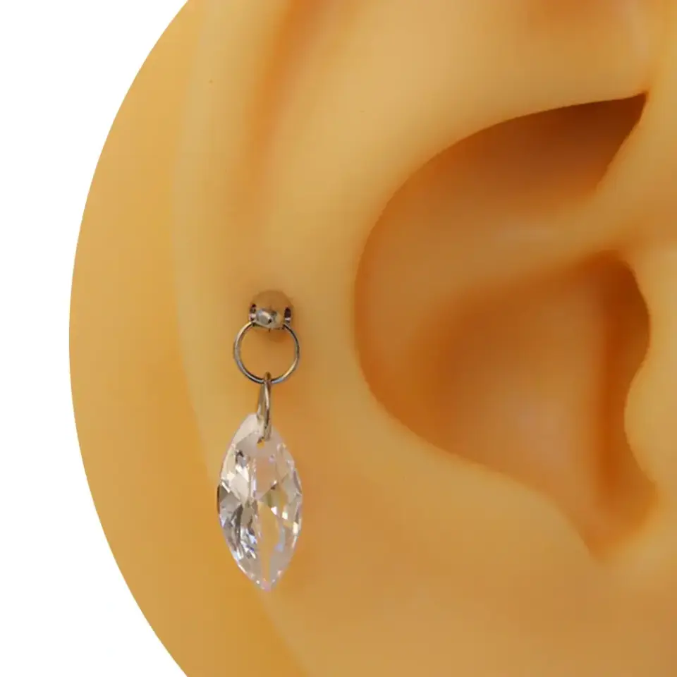 Gold renk markiz zirkon taşlı tragus helix kıkırdak piercing modeli