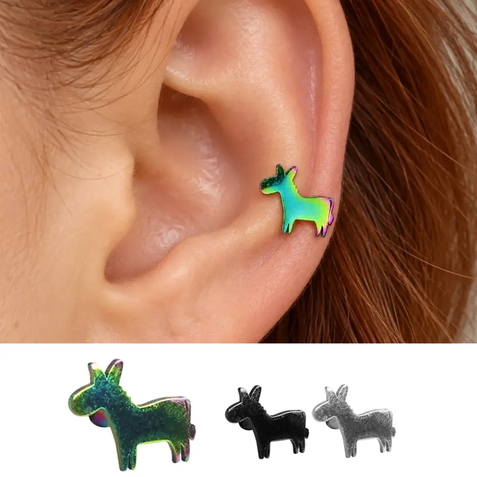 esek-model-helix-piercing