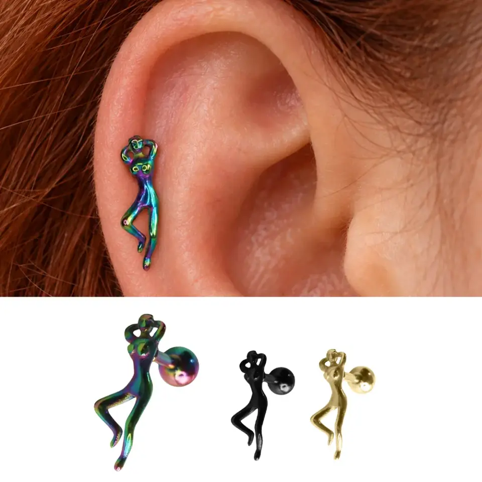 kadin-model-helix-piercing