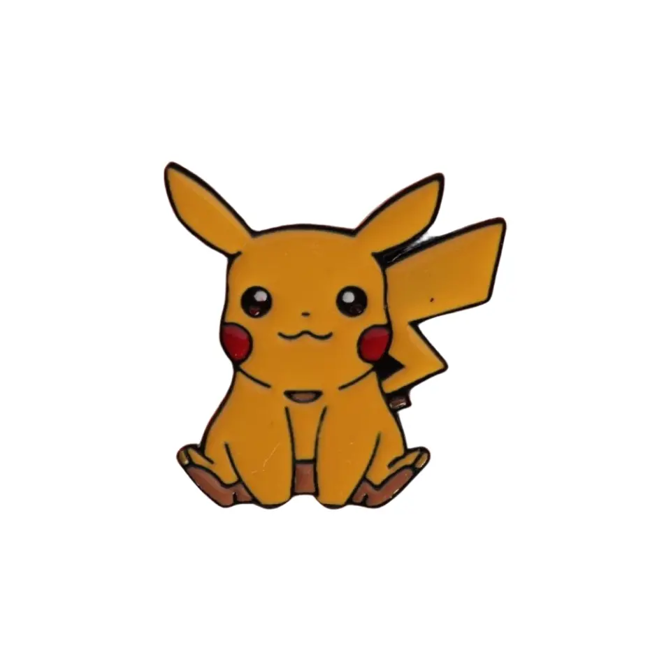 Sarı Pikachu figürlü Pokémon mineli rozet