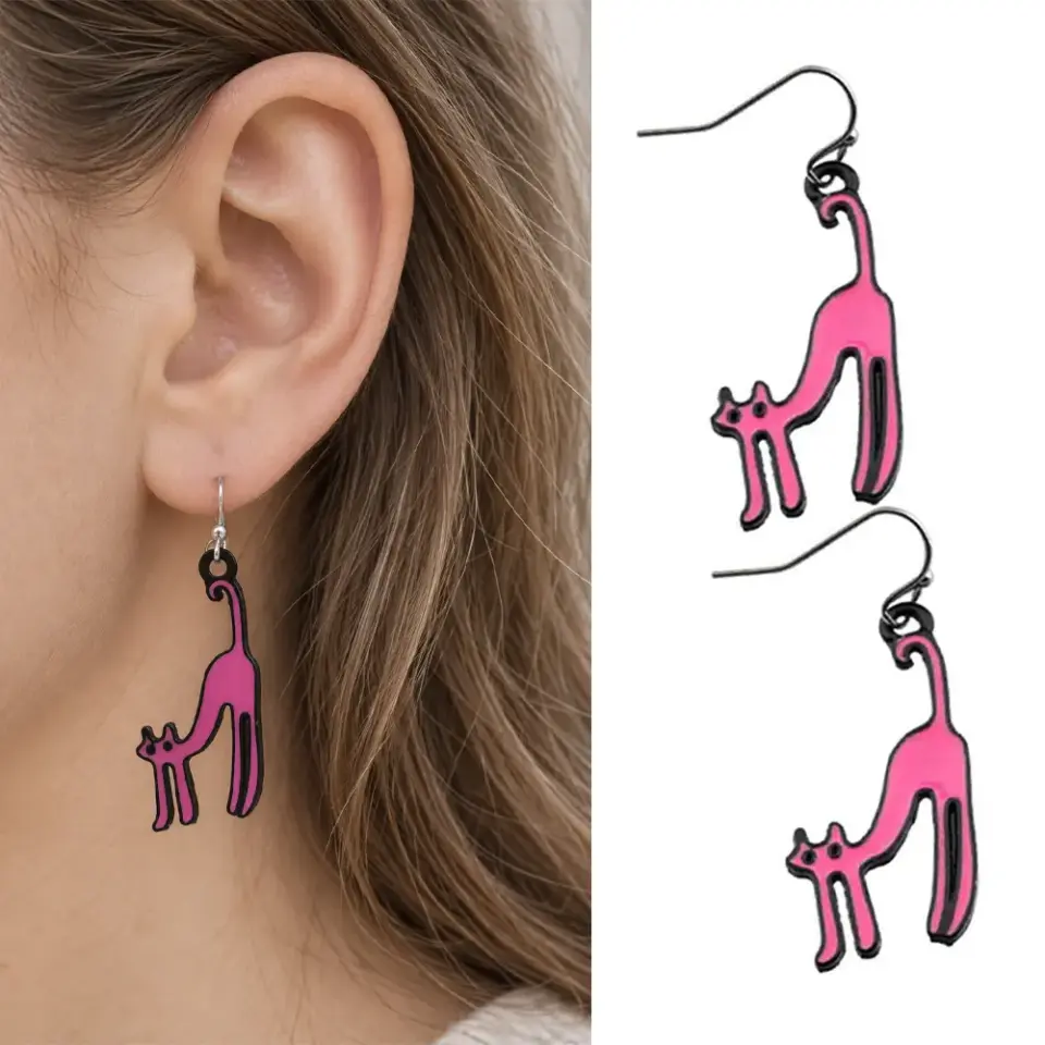 uzun-kuyruklu-pembe-kedi-figurlu-mineli-sallantili-kupe