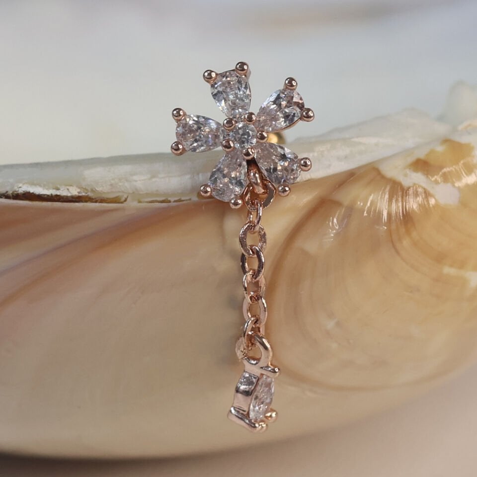 Sallantılı damla taşlı çiçek tasarımlı tragus helix kıkırdak piercing çeşitleri