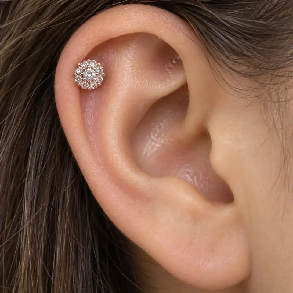 çiçek objeli tragus helix ve kıkırdak bölgesine takılabilen piercing