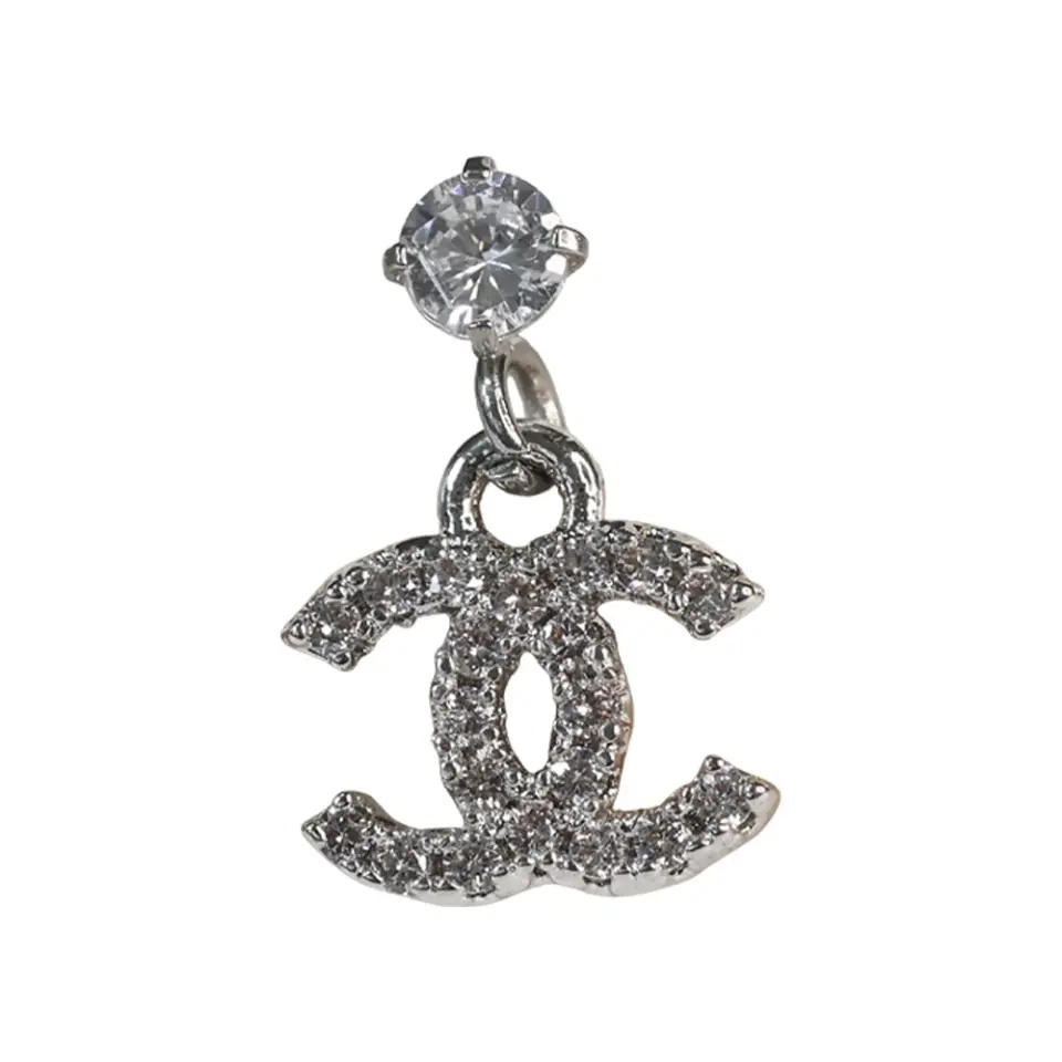 Zirkon taşlı sallantılı ikonik C tasarımlı gümüş kaplama tragus helix kıkırdak piercing ürün detayları