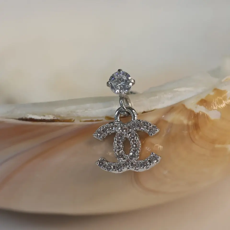 Zirkon taşlı sallantılı ikonik C tasarımlı gümüş kaplama tragus helix kıkırdak piercing 