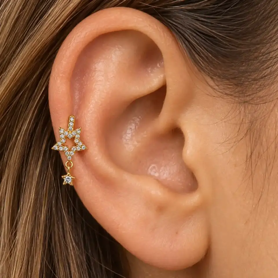goklerin-tilsimi-helix-piercing