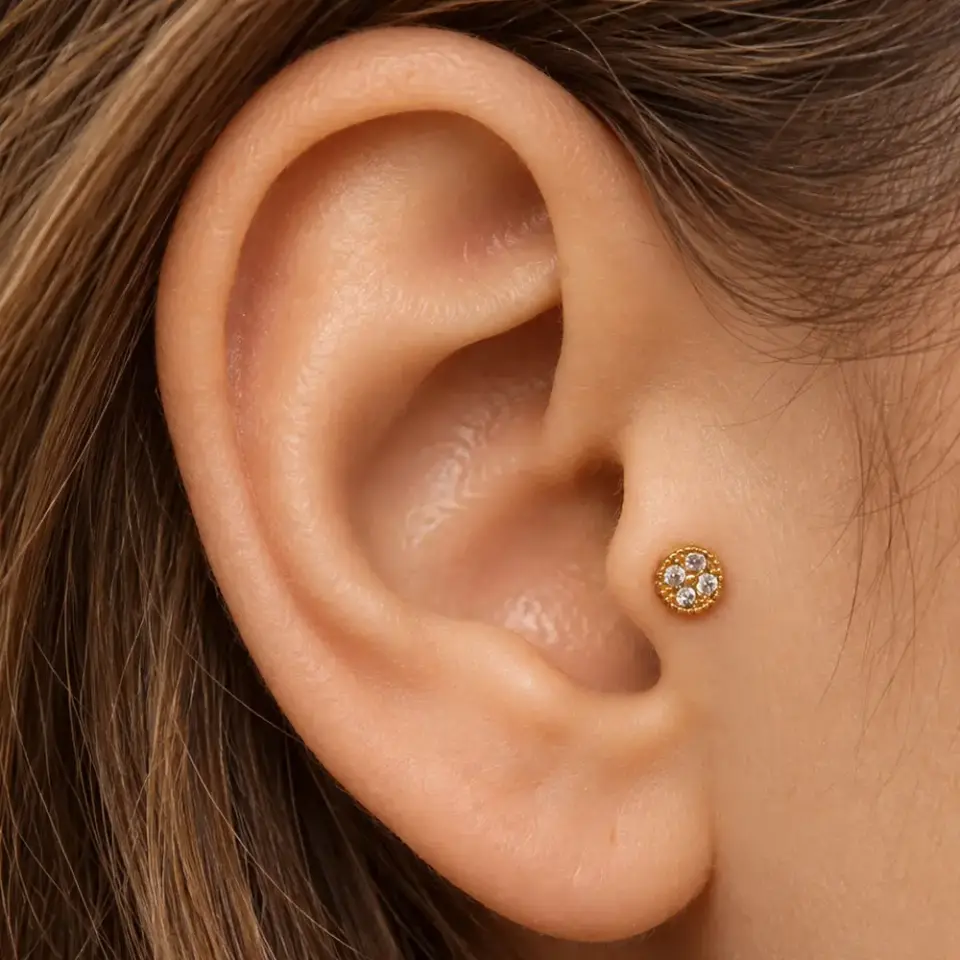 isik-cemberi-tragus-piercing