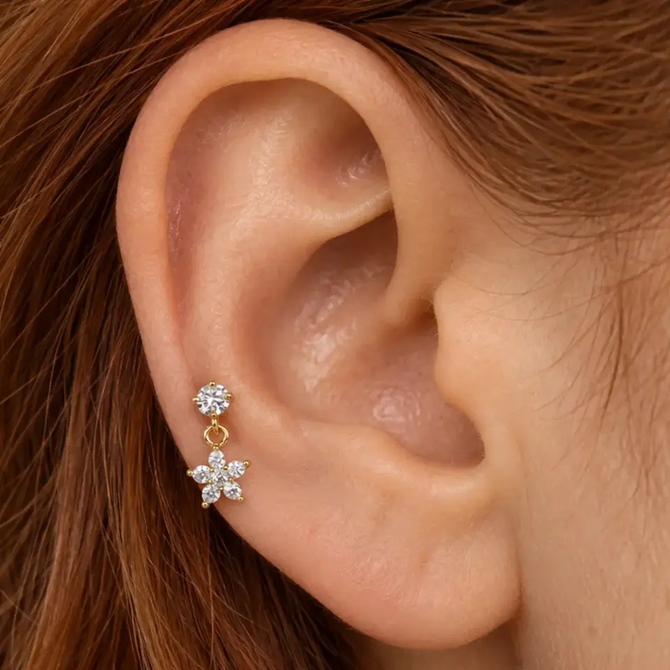 yildiz-cicegi-helix-piercing