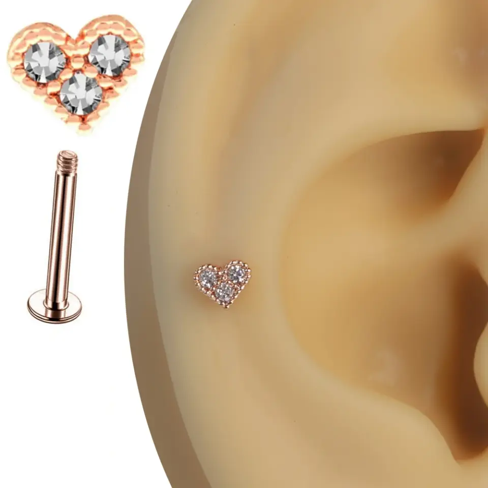 Rose gold pembe aşk kalp figürlü zirkon taşlı tragus helix kıkırdak piercing kulak üzerindeki romantik duruşu