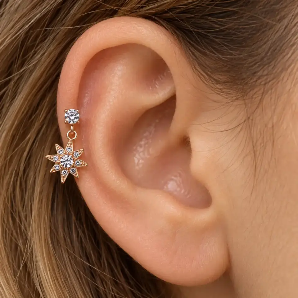 yildiz-helix-piercing-kulakta-gorunumu