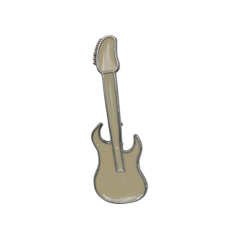 Sırt çantası ve kot ceket süslemesi için krem renkli elektro gitar model alternatif tarz iğneli rozet tasarımı