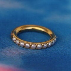 Sıra Taş İnci Kilitli Gold Çelik Halka Piercing, Tragus-Daith-Helix-Kıkırdak-Septum-Auricle