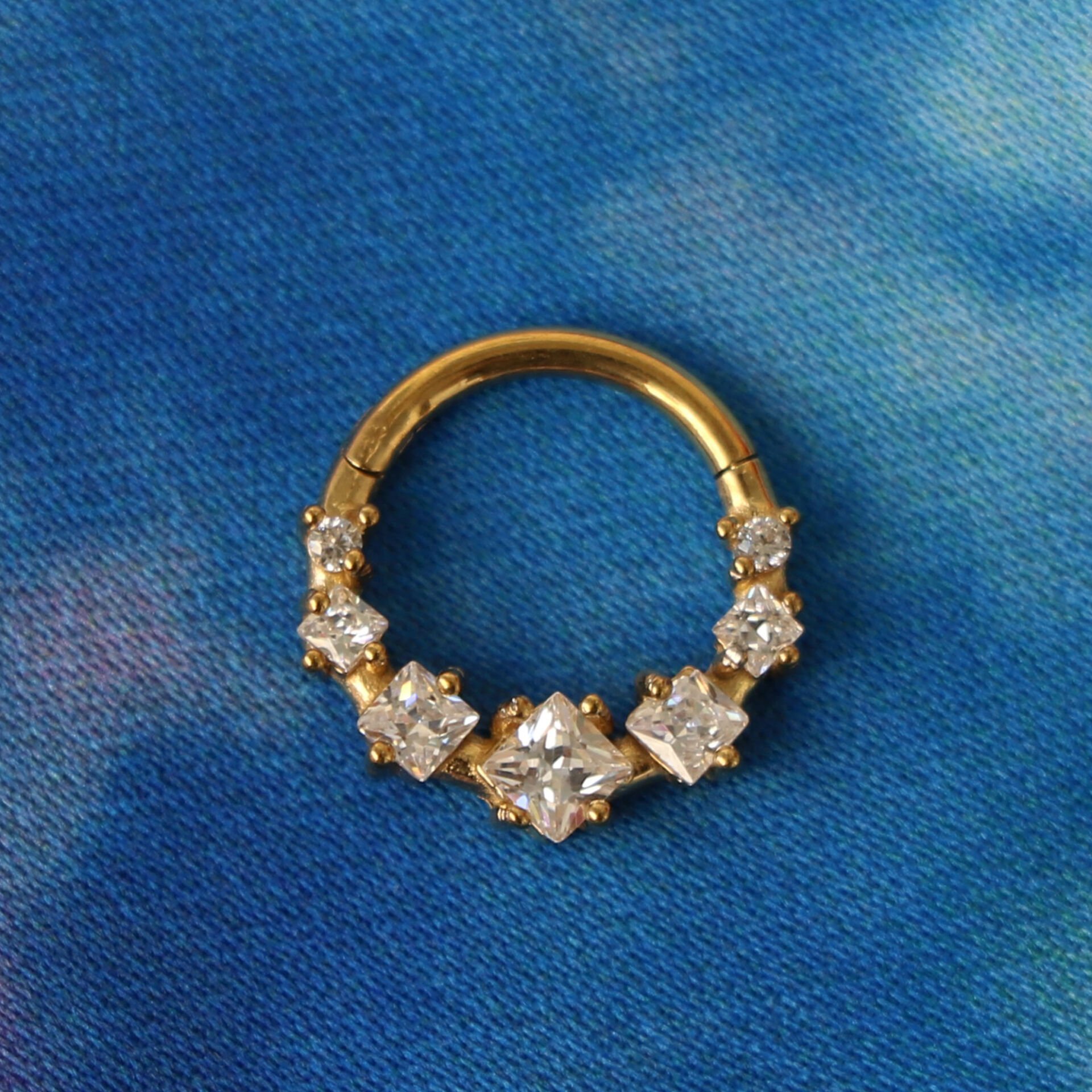 Kare Zirkon Kilitli Gold Çelik 8 mm Halka Piercing, Daith-Helix-Kıkırdak-Septum-Auricle