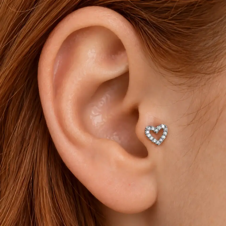 kalp-tragus-piercing-kulak-durusu