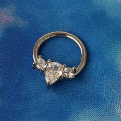 Zirkon Taşlı Damla Tasarım Kilitli Çelik 8 mm Halka Piercing, Daith-Helix-Kıkırdak-Septum-Auricle