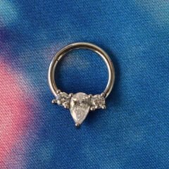 Zirkon Taşlı Damla Tasarım Kilitli Çelik 8 mm Halka Piercing, Daith-Helix-Kıkırdak-Septum-Auricle