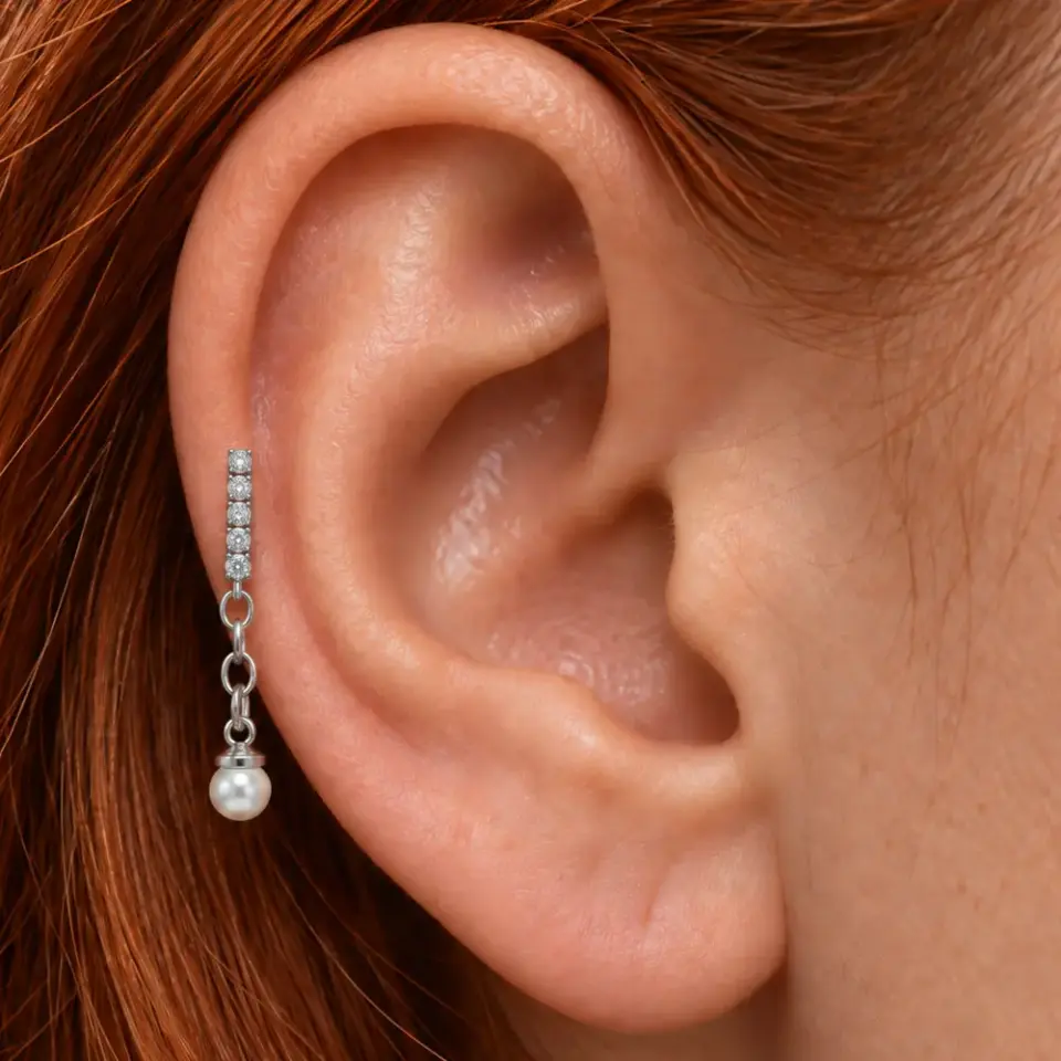 ayisigi-salkimi-helix-piercing-kulakta-durusu