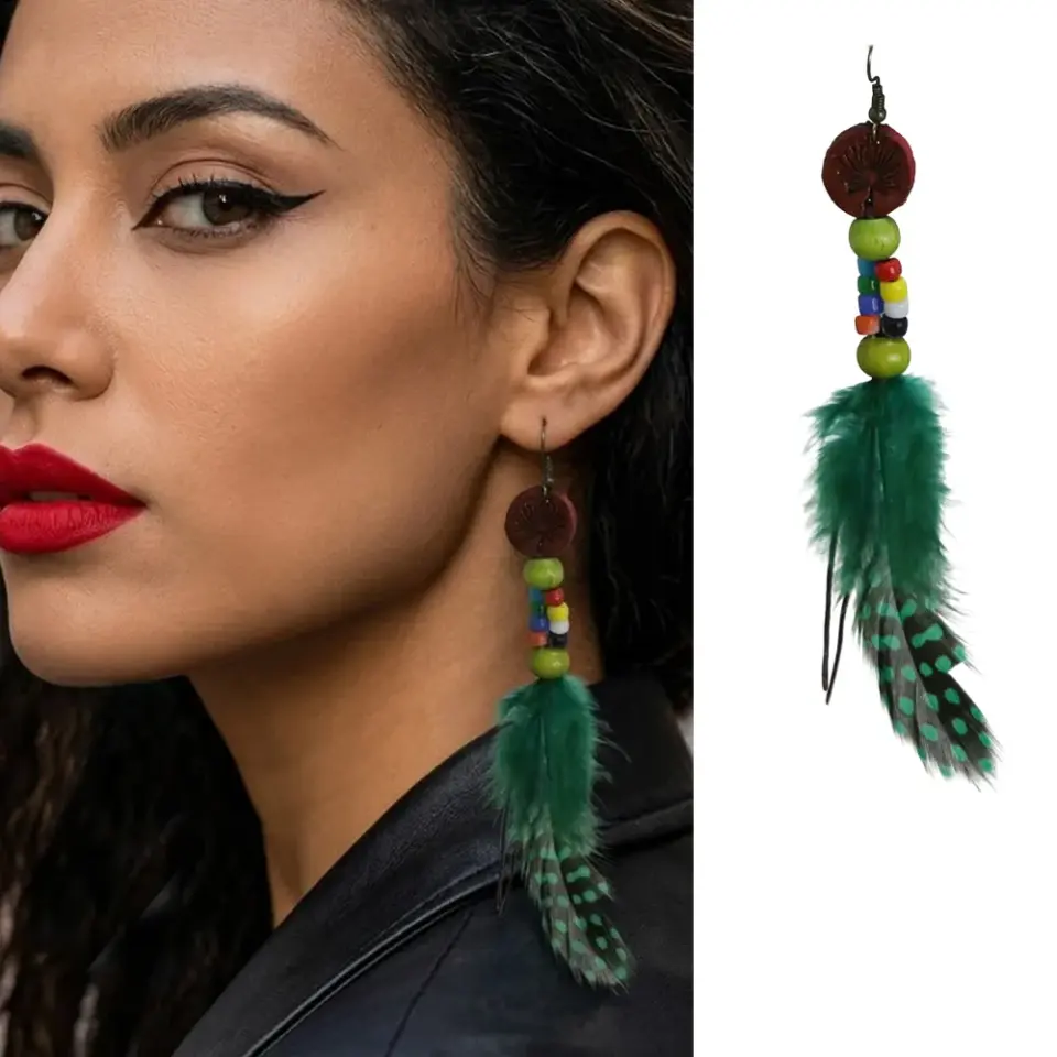 Yeşil, mor, turuncu ve bordo seçenekleriyle el yapımı deri küpe koleksiyonu