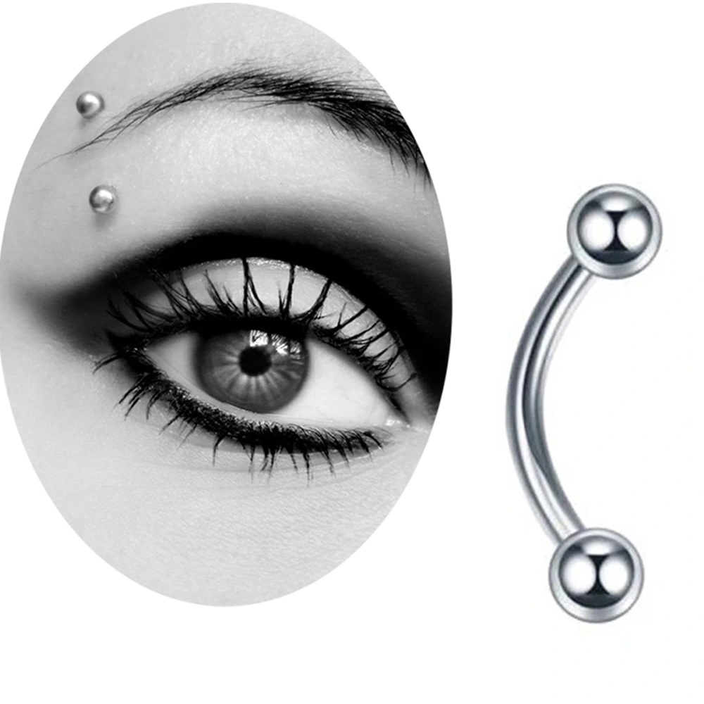 Gümüş Renkli 316L Cerrahi Çelik Toplu Kaş - Rook Piercingin kaşta görünümü